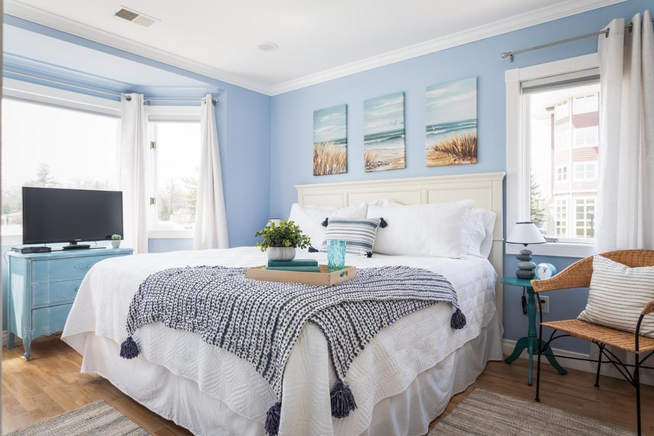 New Listing Beach Bliss 211! Stunning Bay View Traverse City Eksteriør billede
