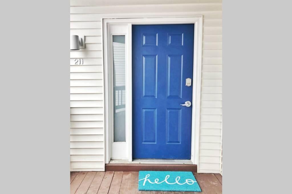 New Listing Beach Bliss 211! Stunning Bay View Traverse City Eksteriør billede