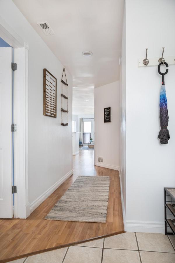 New Listing Beach Bliss 211! Stunning Bay View Traverse City Eksteriør billede