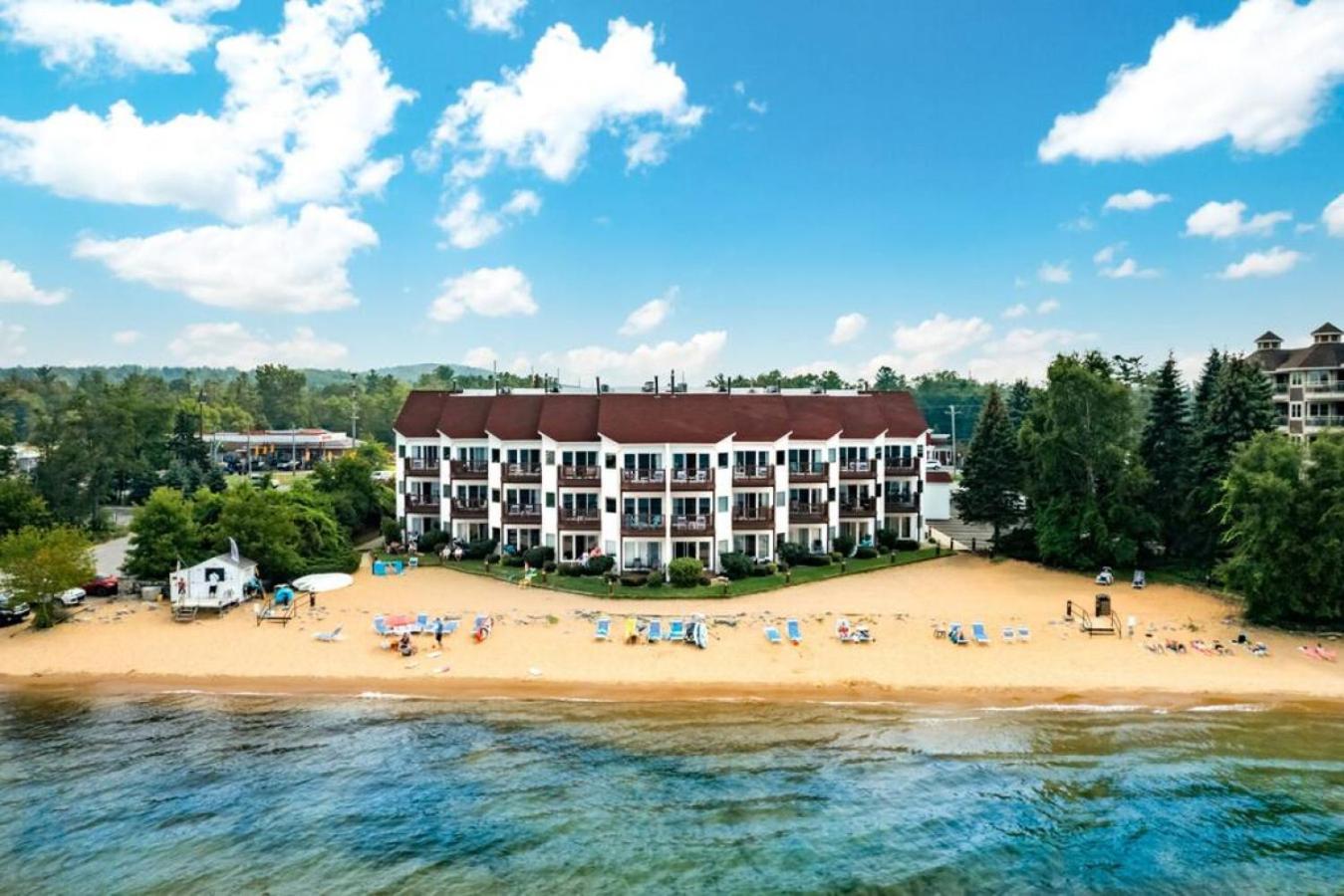 New Listing Beach Bliss 211! Stunning Bay View Traverse City Eksteriør billede